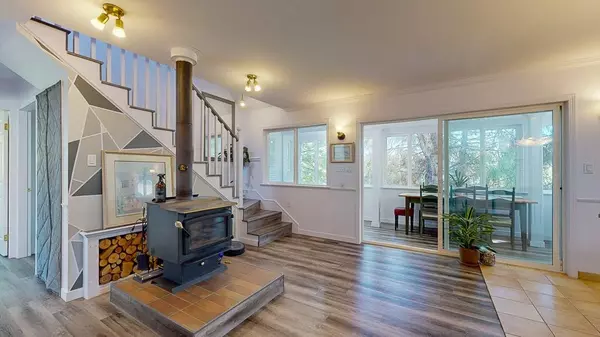 Gibsons, BC V0N 1V6,1502 Smith RD