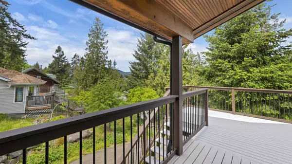 Mayne Island, BC V0N 2J2,218 Mariners WAY