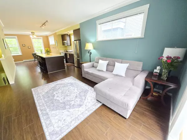 Surrey, BC V4N 1A5,18983 72a AVE #61