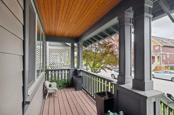 New Westminster, BC V3M 0E7,264 Jensen ST