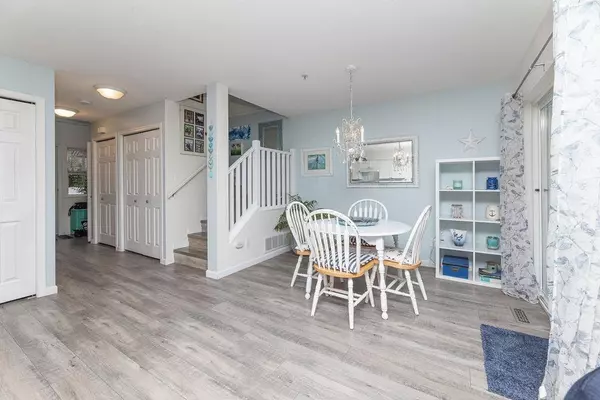 Gibsons, BC V0N 1V7,735 Park RD #38