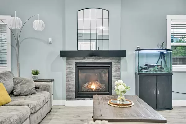 Hope, BC V0X 1L2,20118 Beacon RD #1