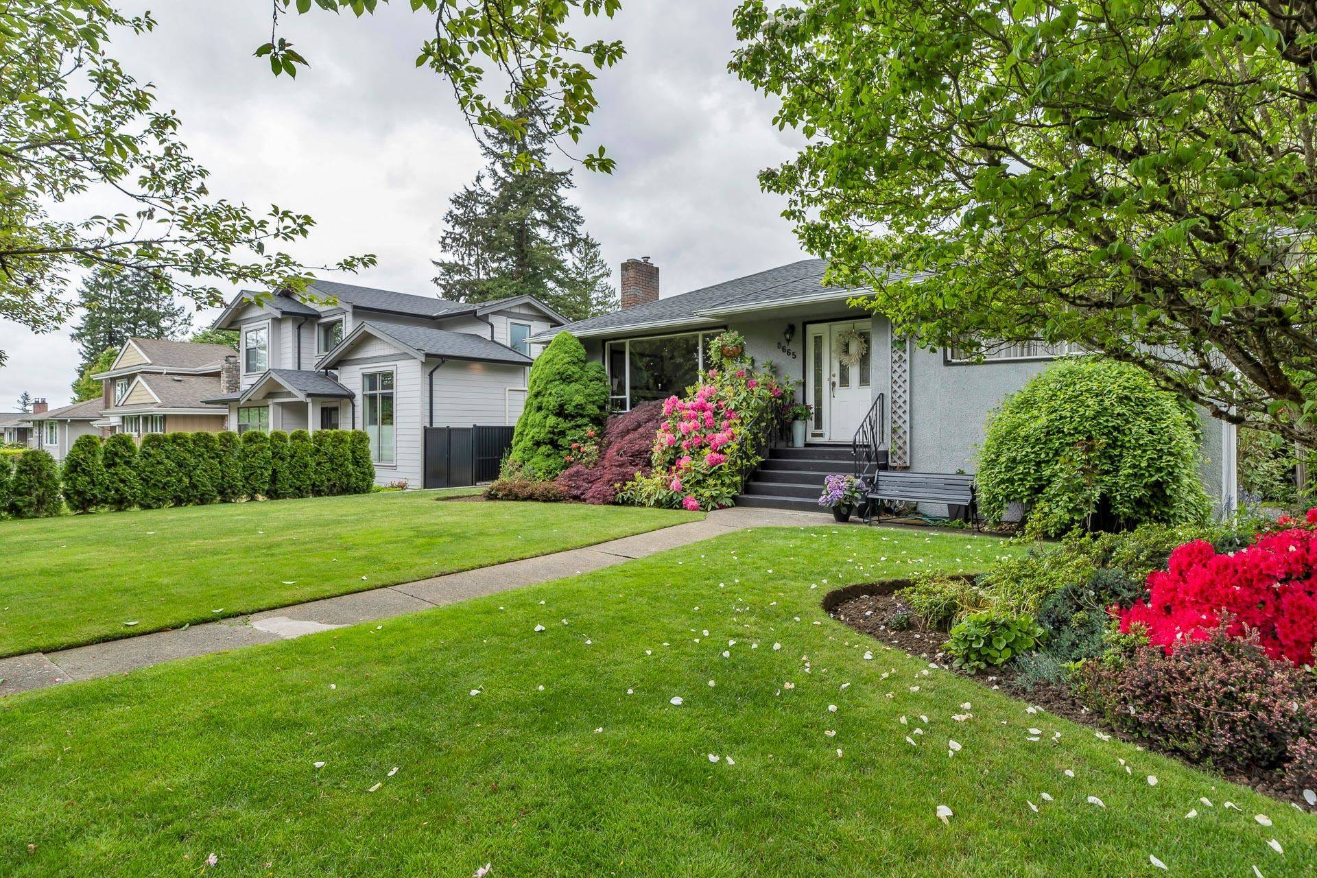 Burnaby, BC V3N 2M1,8665 12th AVE