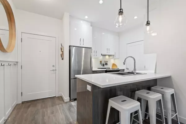 Langley, BC V2Y 0Y5,20829 77a AVE #117