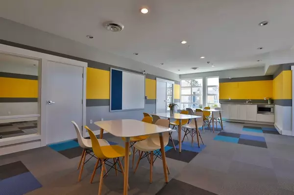 Delta, BC V4K 0E2,5311 Admiral WAY #42