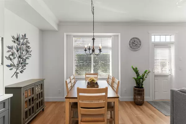 Ladner, BC V4K 2G6,4910 Central AVE #4