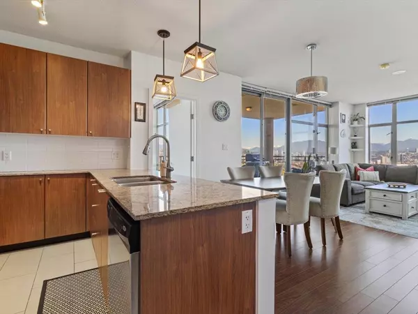 New Westminster, BC V3L 0C2,280 Ross DR #1702