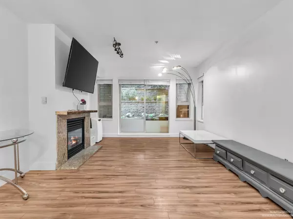 Burnaby, BC V5A 4Y4,9329 University CRES #104