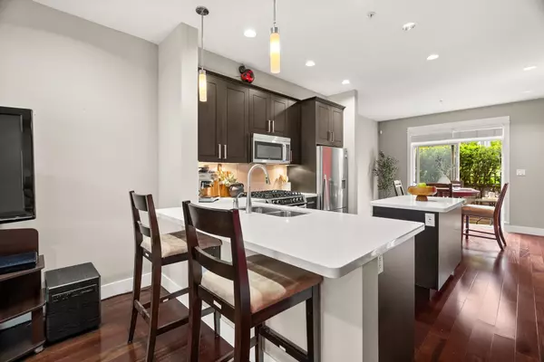 Surrey, BC V4P 0C3,2689 Parkway DR #26