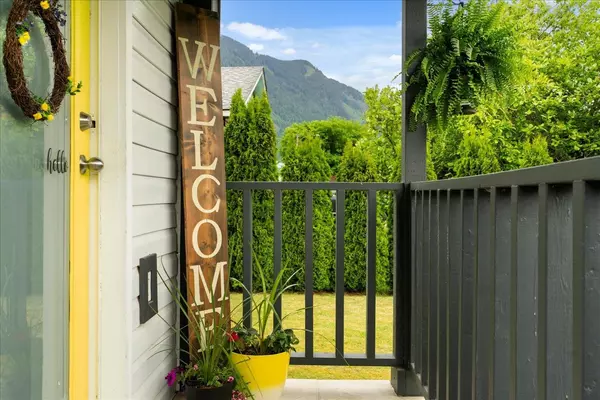 Hope, BC V0X 1L0,578 Hemlock AVE