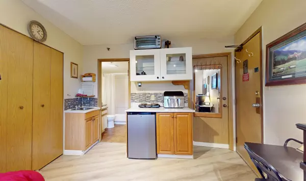 Whistler, BC V8E 0A6,2111 Whistler RD #304