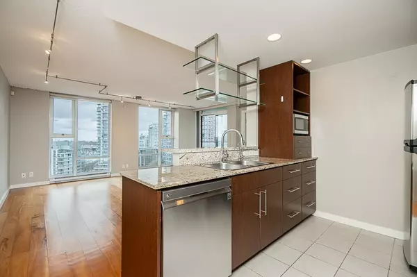 Vancouver, BC V6Z 3E5,455 Beach CRES #1606