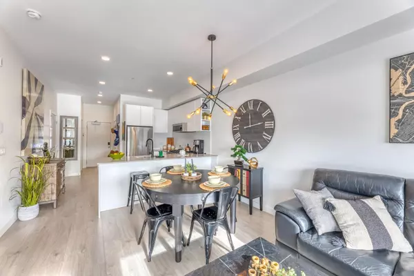 Port Coquitlam, BC V3C 1V3,2345 Rindall AVE #405