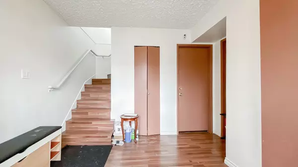 Vancouver, BC V5N 3W8,4880 Fleming ST