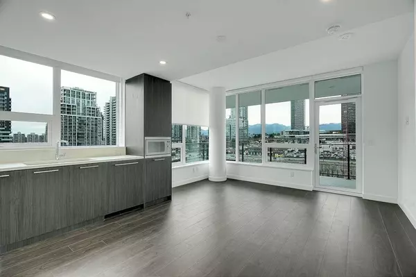 Burnaby, BC V5C 0K2,2425 Alpha AVE #1007