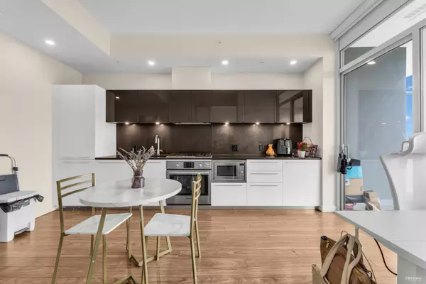 Burnaby, BC V5H 0H8,6383 Mckay AVE #1209