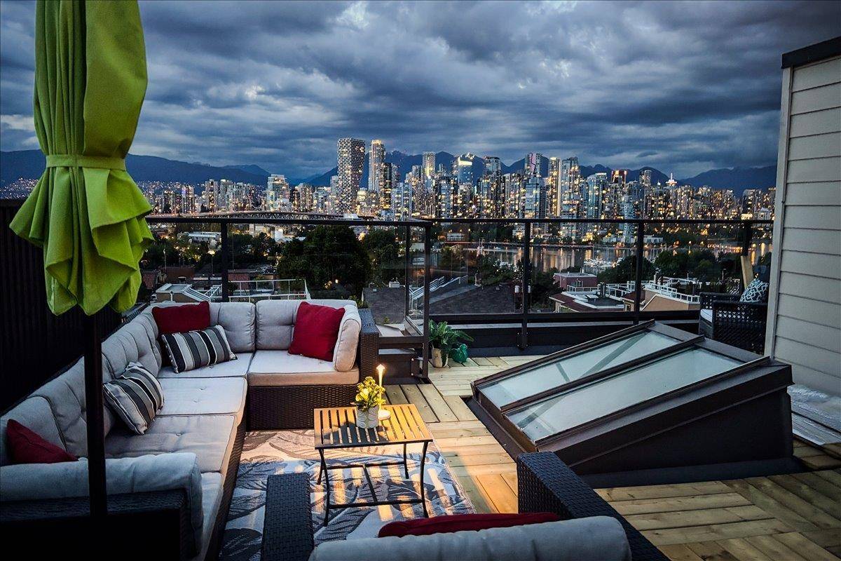 Vancouver, BC V6H 1C7,1263 W 8th AVE #15