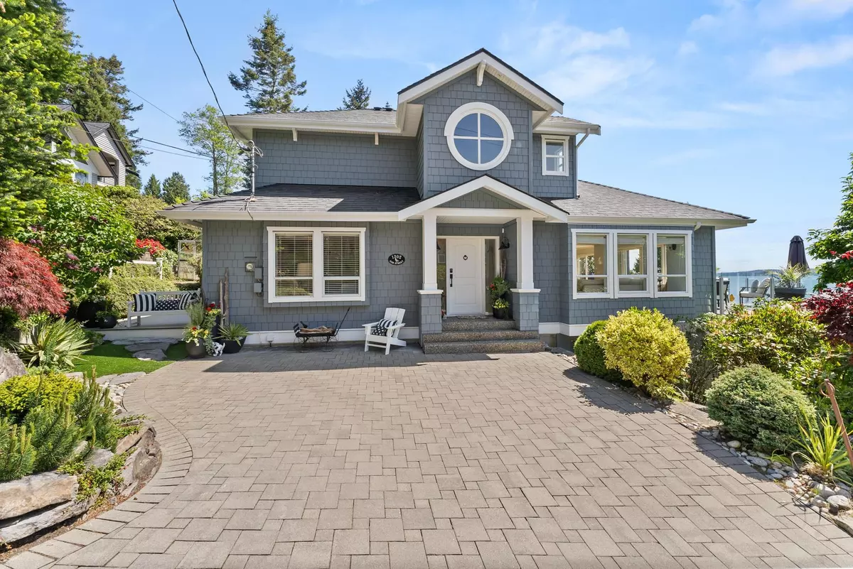 Surrey, BC V4A 4C3,1302 132b ST