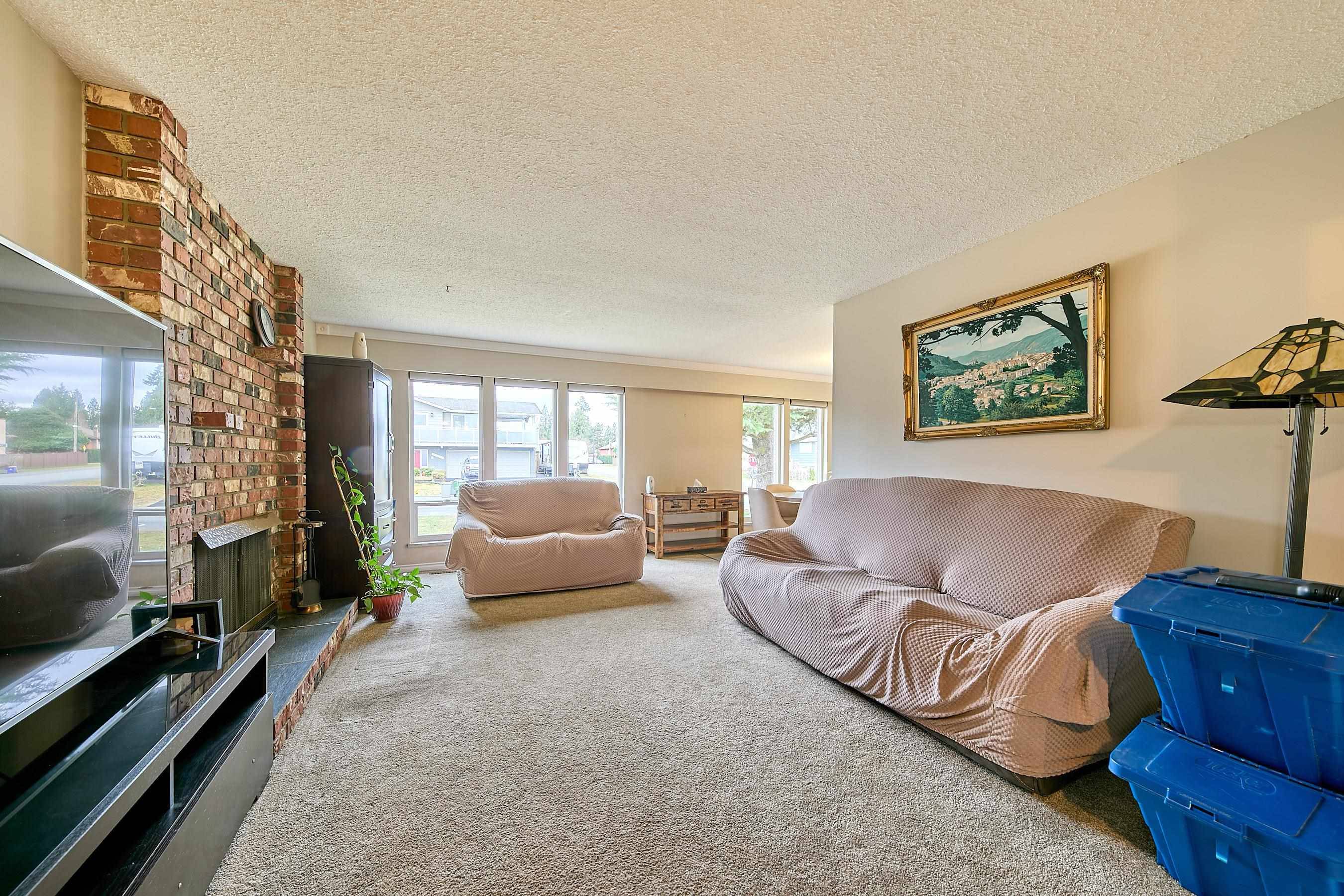 Maple Ridge, BC V4R 2L9,21185 Mccallum CT