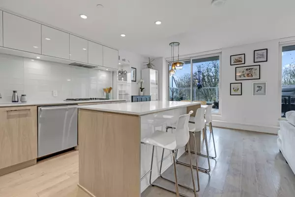 North Vancouver, BC V7J 0B5,680 Seylynn CRES #611