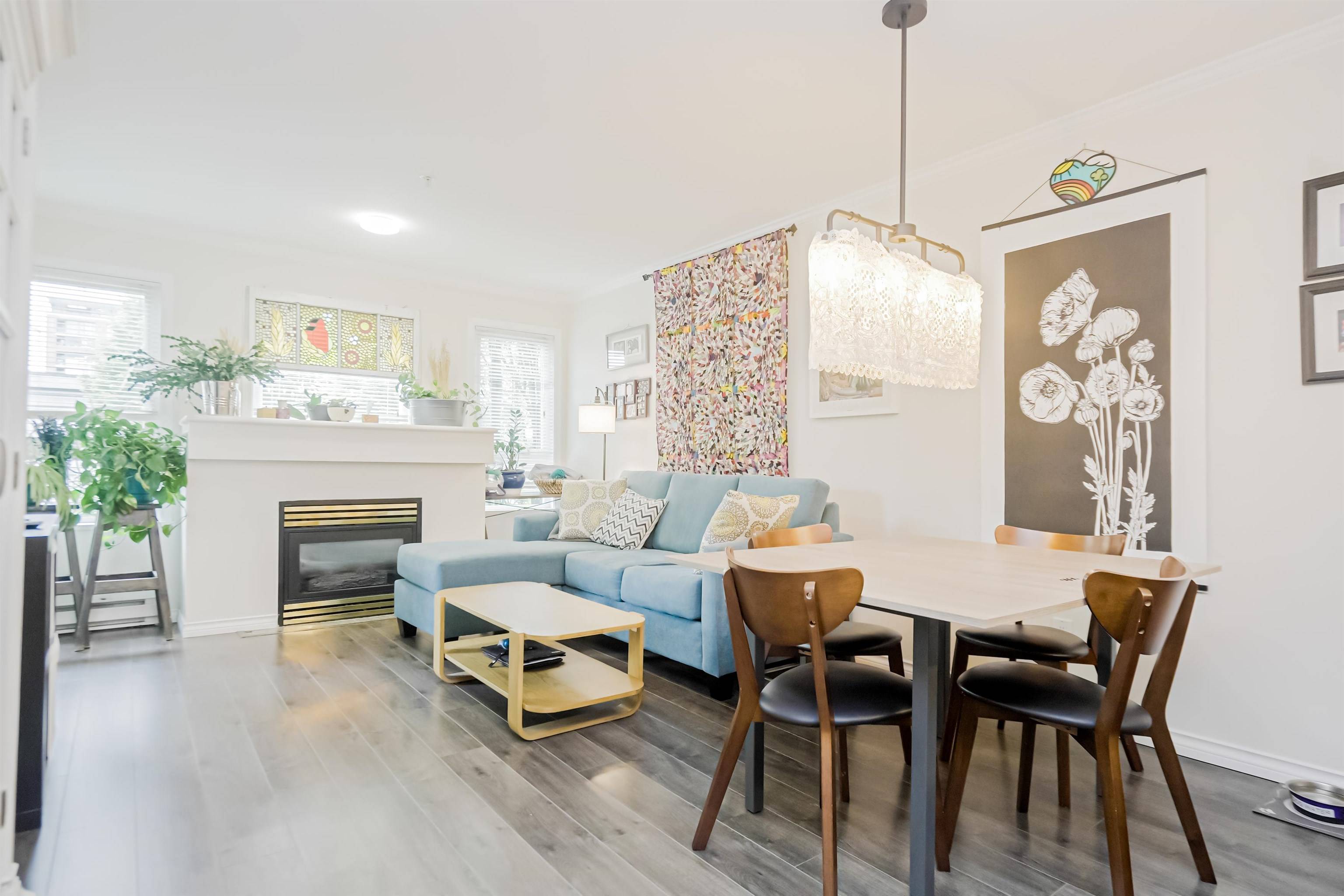 Vancouver, BC V5R 6E5,4989 Duchess ST #303