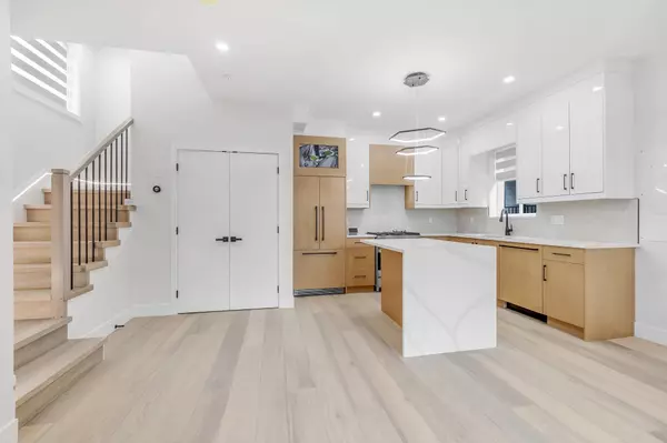 Vancouver, BC V5M 1L9,3442 E 4th AVE