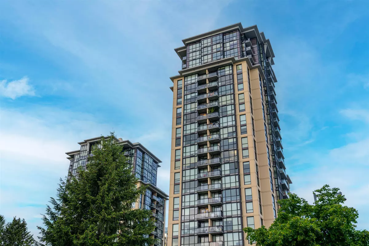 Surrey, BC V3T 0E6,10777 University DR #1002