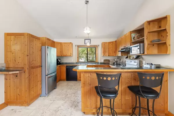 Pemberton, BC V0N 2L0,1488 Balsam ST