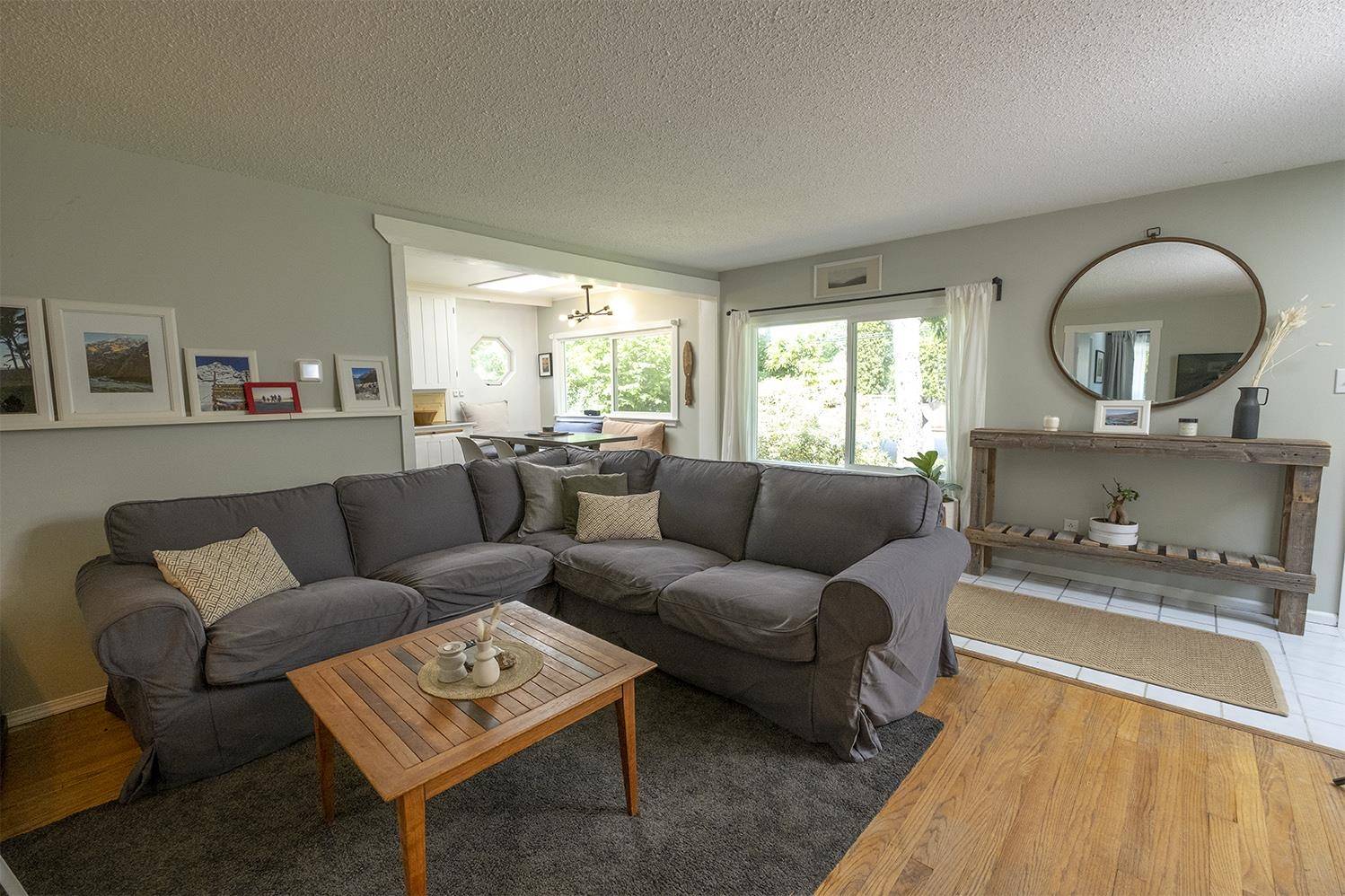 Gibsons, BC V0N 1V8,649 Dougall RD