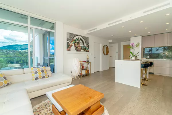 North Vancouver, BC V7P 3B4,1675 Lions Gate LN #1005