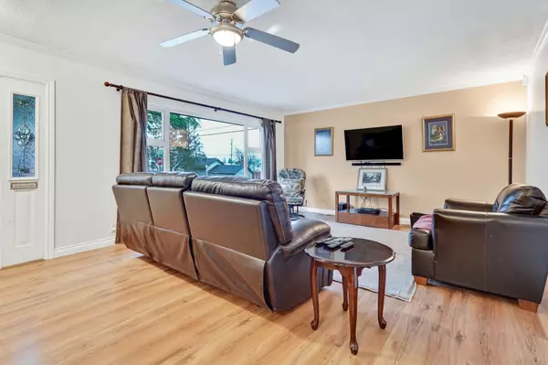 Surrey, BC V3S 4C1,6143 175b ST