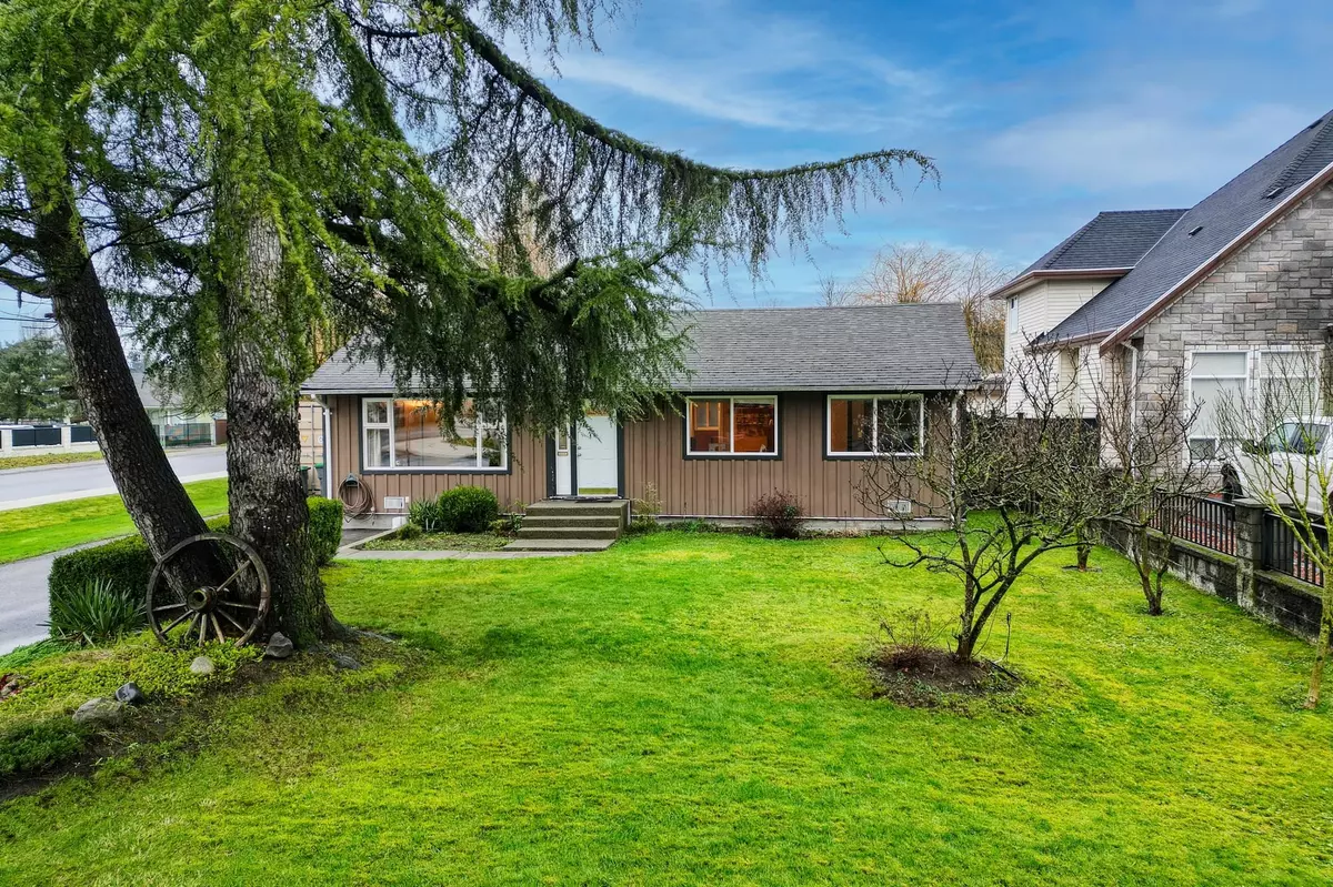 Surrey, BC V3S 4C1,6143 175b ST