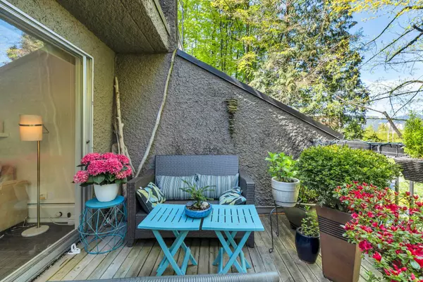 Vancouver, BC V5T 1E4,756 Great Northern WAY #302