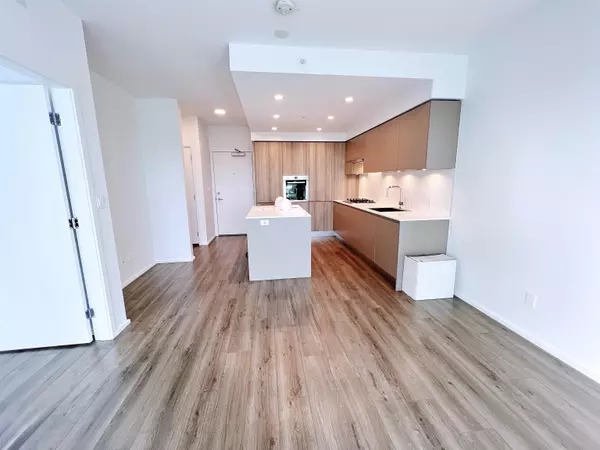 Burnaby, BC V3J 0M2,3833 Evergreen PL #3203