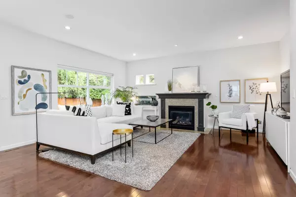 Coquitlam, BC V3B 8E6,3293 Canterbury LN