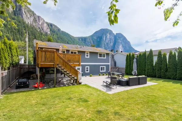 Squamish, BC V8B 0W9,38305 Fir ST