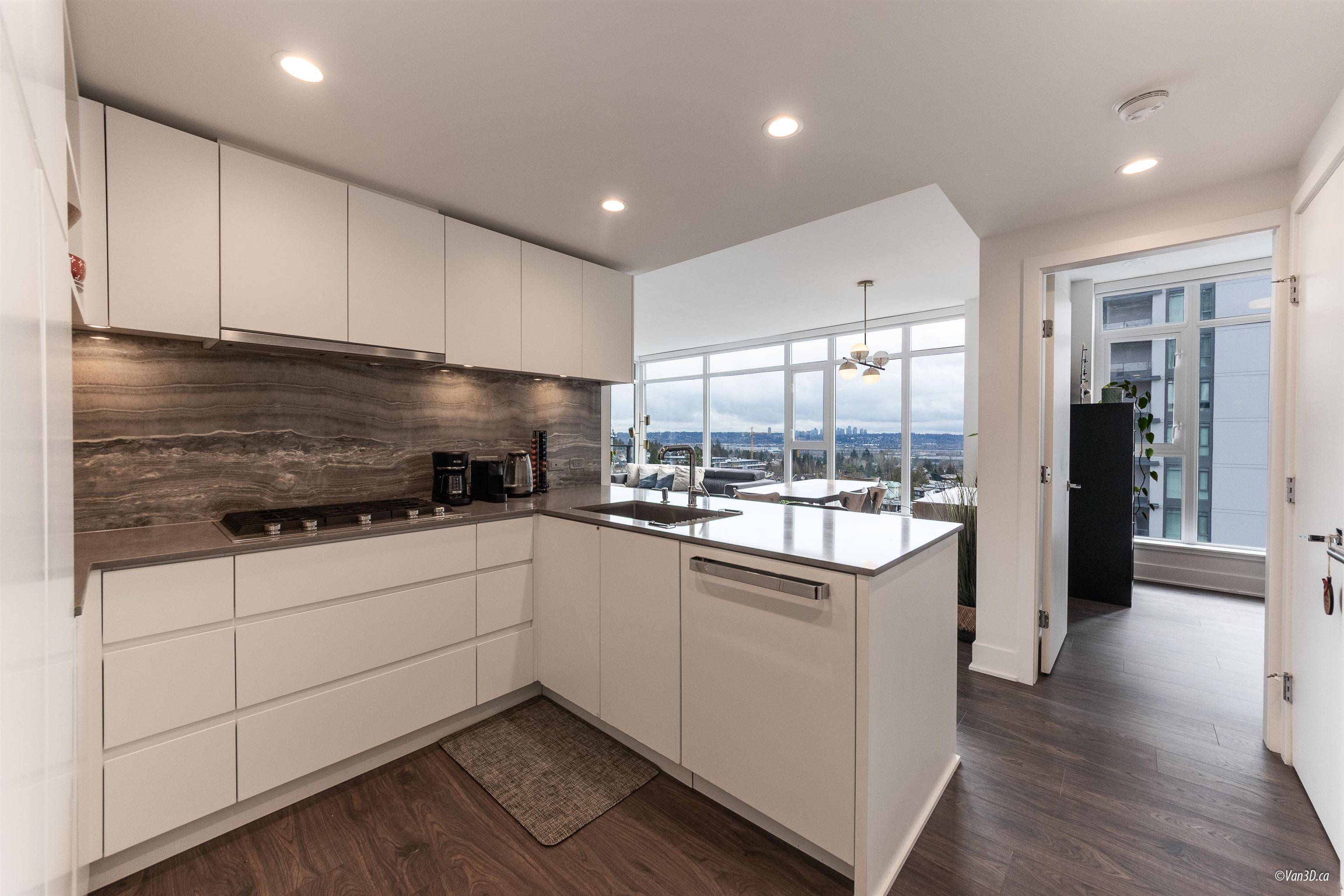 Coquitlam, BC V3K 6C3,450 Westview ST #1106