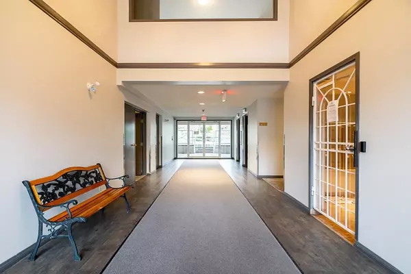 Surrey, BC V3W 5V6,12101 80 AVE #320