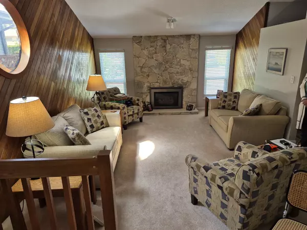 Port Coquitlam, BC V3C 4T2,1964 Campbell AVE