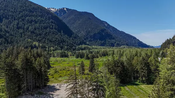 Hope, BC V0X 1L0,71362 Grove BLVD #HG158