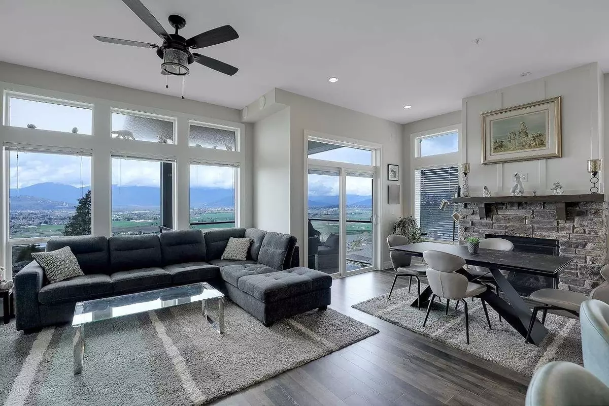 Chilliwack, BC V2R 0W1,6026 Lindeman ST #41