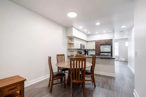 Surrey, BC V3X 1A2,6299 144 ST #24