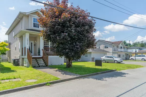34730 2 AVE,  Abbotsford,  BC V2S 8C2