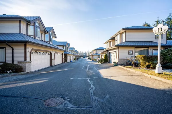 Maple Ridge, BC V2X 0V1,11438 Best AVE #13