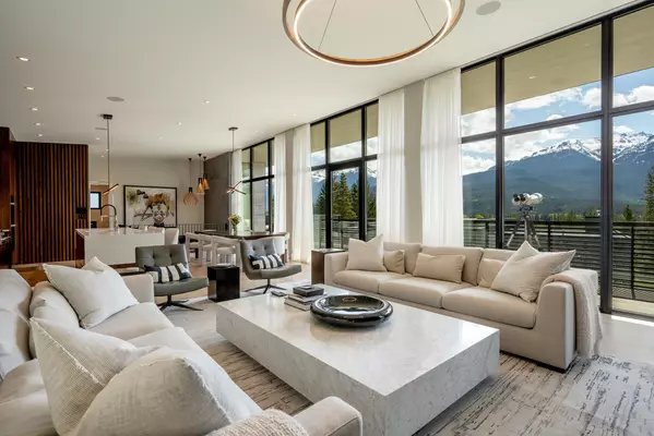 8504 Drifter WAY, Whistler, BC V8E 0G2