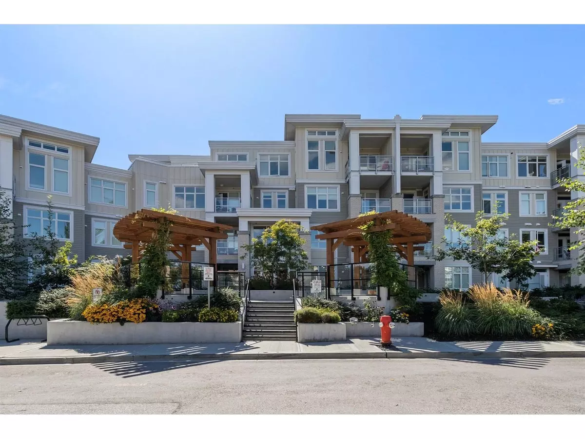 Surrey, BC V3Z 1H3,15436 31 AVE #507