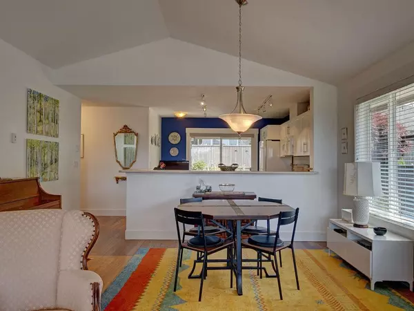 Sechelt, BC V7Z 0V2,6258 Kevins RD