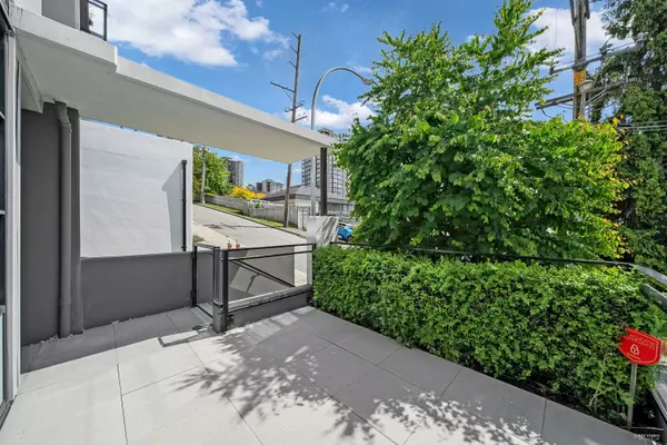 New Westminster, BC V3M 0M3,1017 Quebec ST