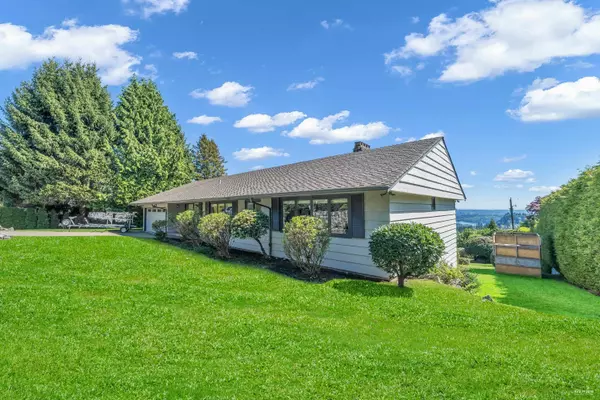 West Vancouver, BC V7S 1R6,820 Knockmaroon RD