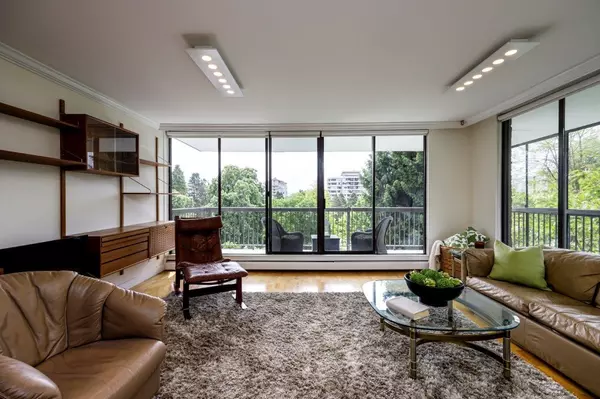 North Vancouver, BC V7M 3C9,114 W Keith RD #403